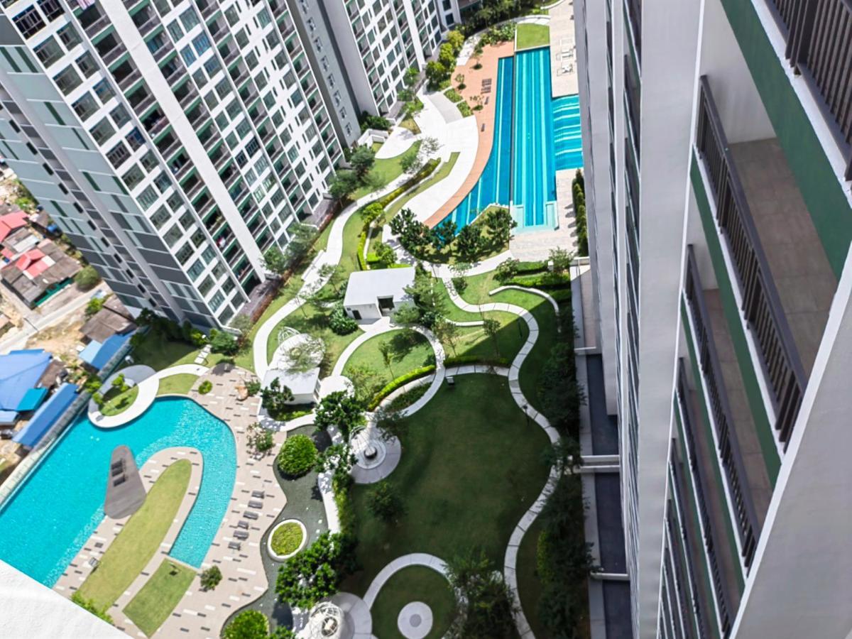 8Scape Residences Batman Vs Ironman@Lsy Home & Leisure Johor Bahru Exteriér fotografie